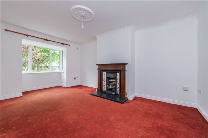 https://photos-a.propertyimages.ie/media/0/6/6/5005660/a924ddd0-cd0b-409b-b293-ac28447c7437_l.jpg