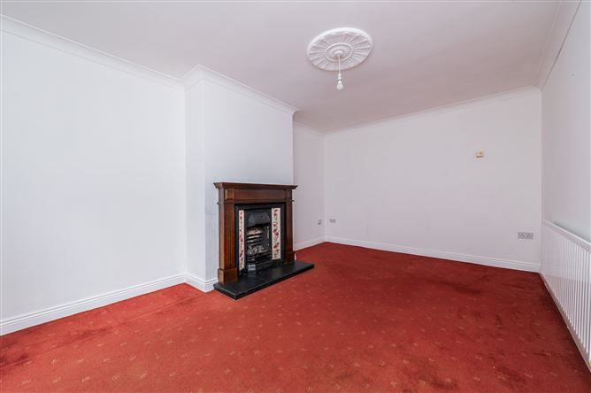 https://photos-a.propertyimages.ie/media/0/6/6/5005660/a924ddd0-cd0b-409b-b293-ac28447c7437_l.jpg