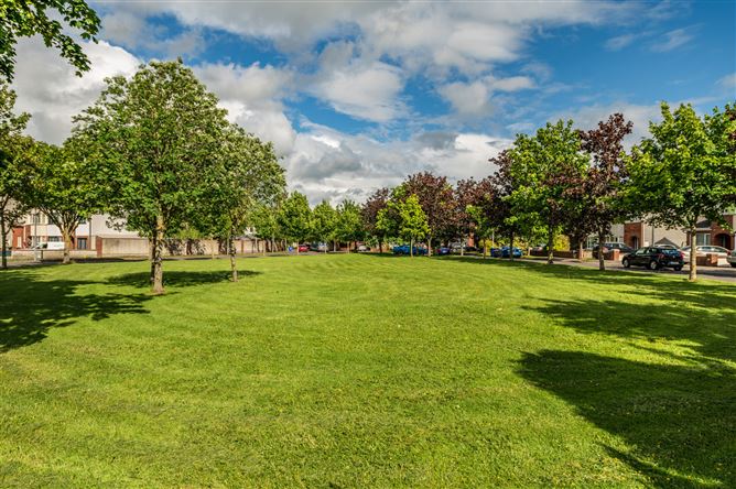 https://photos-a.propertyimages.ie/media/0/6/6/5005660/a924ddd0-cd0b-409b-b293-ac28447c7437_l.jpg