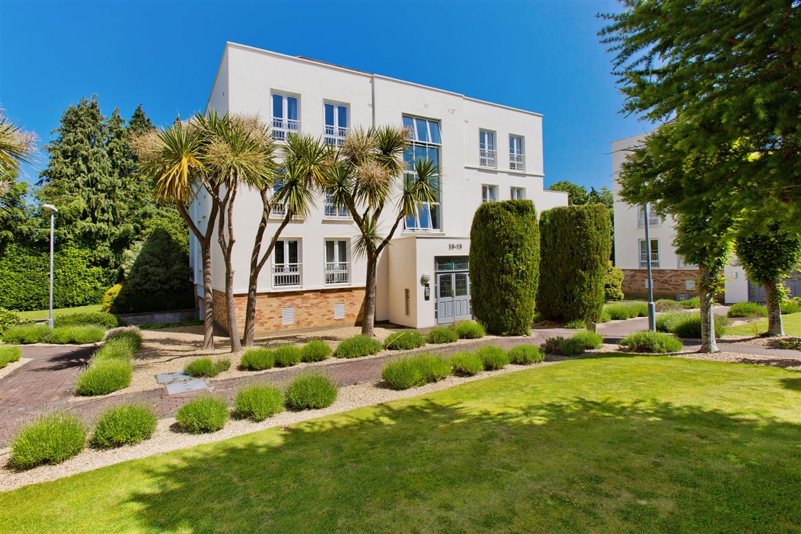 18 Avoca Hall, Avoca Park, Blackrock, Co. Dublin