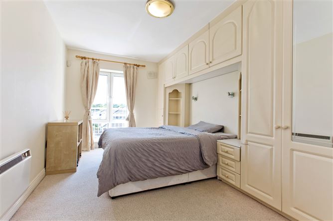 18 Avoca Hall, Avoca Park, Blackrock, Co. Dublin