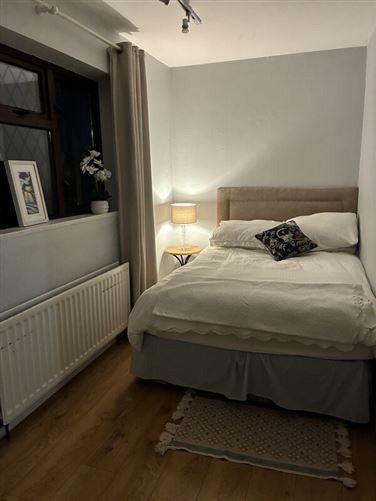 Cosy double bedroom available, Newbridge, Co. Kildare