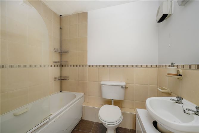 38 A Aras na Cluaine, Clondalkin, Dublin 22