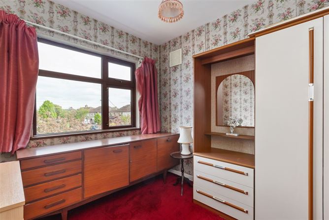 Photo 11 of 23 — 111 Pinewood Crescent, Glasnevin, Dublin 11