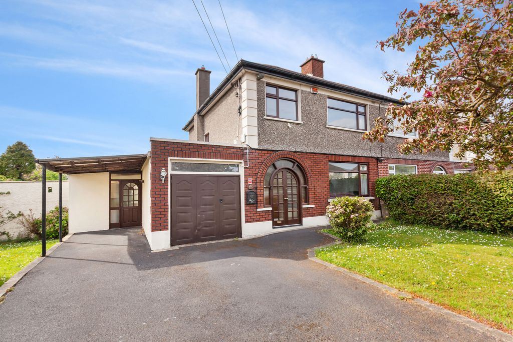 111 Pinewood Crescent, Glasnevin, Dublin 11