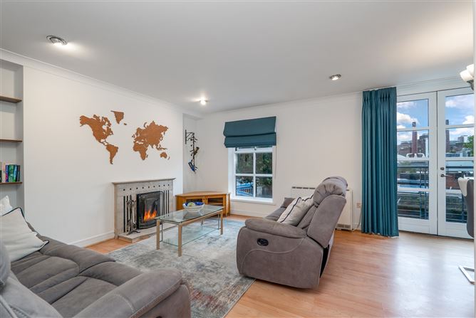 12 Sarsfield Quay Apartments Liffey Street West Dublin 7, Dublin 7, Dublin
