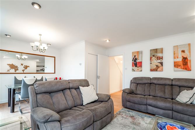 12 Sarsfield Quay Apartments Liffey Street West Dublin 7, Dublin 7, Dublin