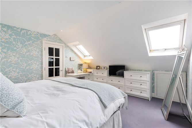 21 Oakdale Drive, Cabinteely, Glenageary