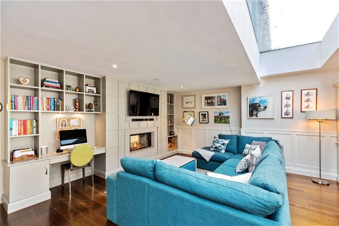 21 Oakdale Drive, Cabinteely, Glenageary