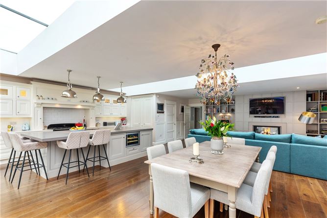 21 Oakdale Drive, Cabinteely, Glenageary