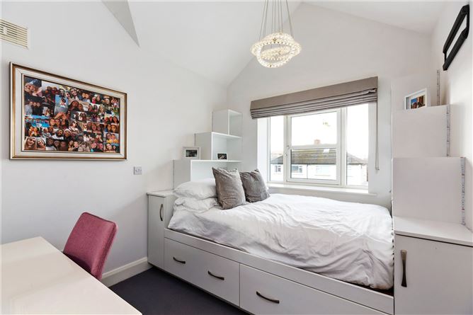 21 Oakdale Drive, Cabinteely, Glenageary