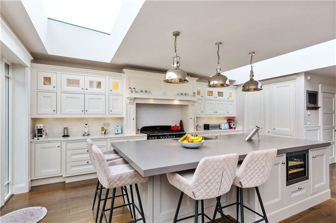 21 Oakdale Drive, Cabinteely, Glenageary