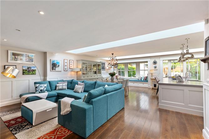 21 Oakdale Drive, Cabinteely, Glenageary