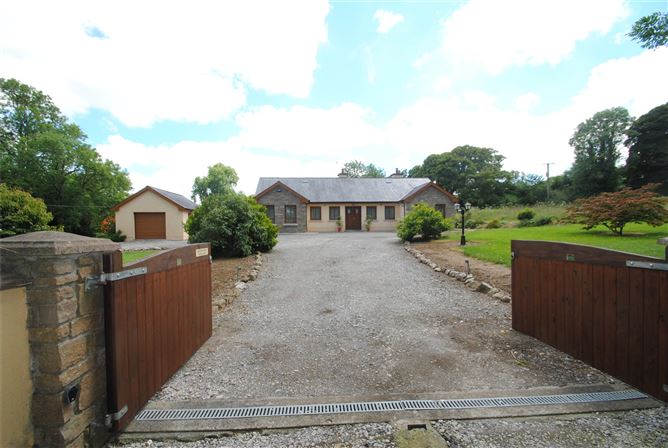 Walnut Creek, Ballincard, Five Alley, Birr, Co. Offaly