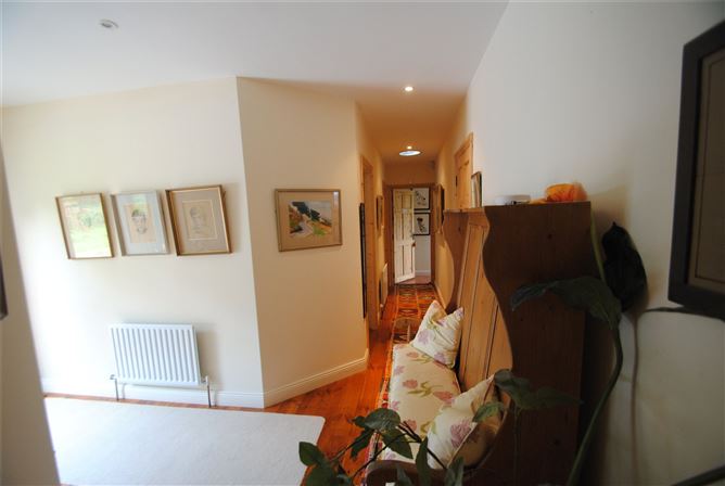 Walnut Creek, Ballincard, Five Alley, Birr, Co. Offaly