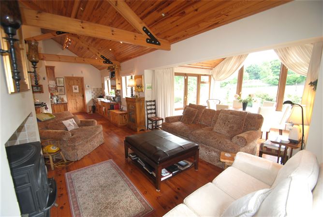 Walnut Creek, Ballincard, Five Alley, Birr, Co. Offaly