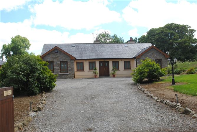 Walnut Creek, Ballincard, Five Alley, Birr, Co. Offaly