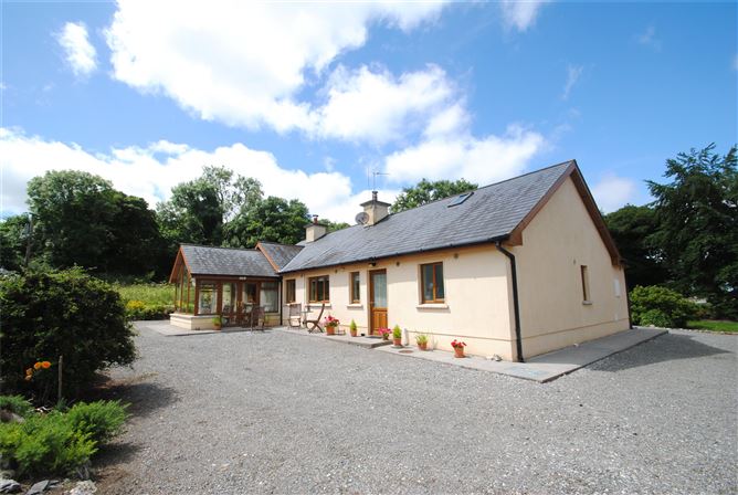 Walnut Creek, Ballincard, Five Alley, Birr, Co. Offaly