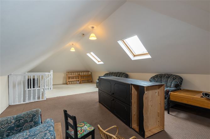 28 Barrowvale, Portlaoise Road, Graiguecullen, Carlow