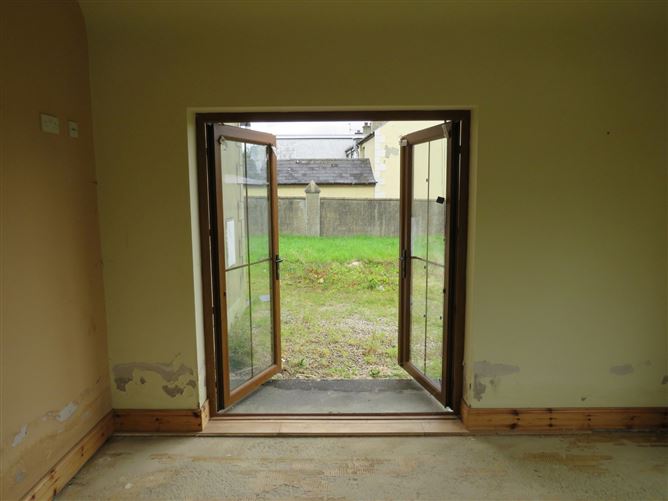 Casburn House, The Commons, Lifford, Donegal