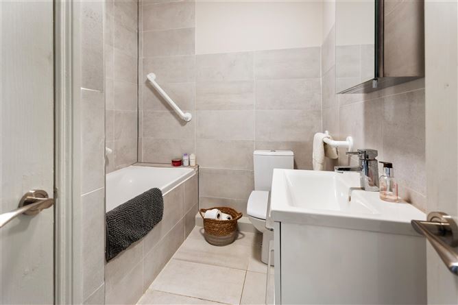8 Westfield, Rock Road, Blackrock, Co. Dublin