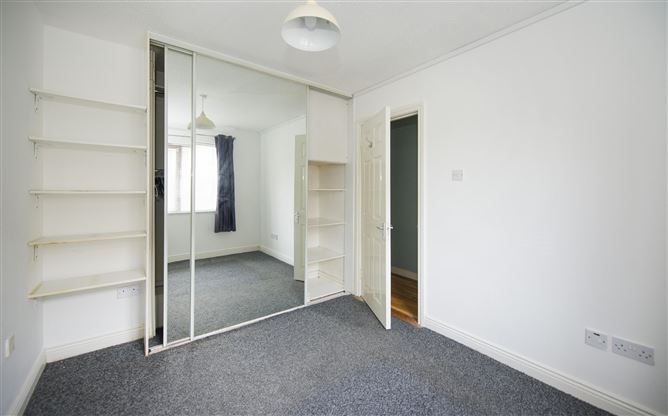 Apartment 8 Kingshall, Chapelizod, Dublin