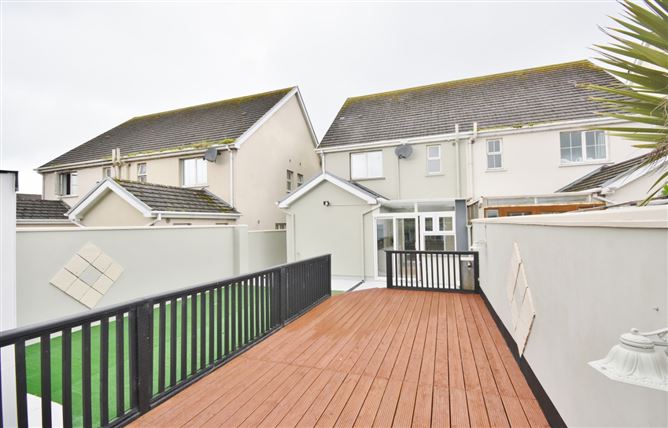 28 Cois Baile, Ballygologue Rd, Listowel, Co. Kerry