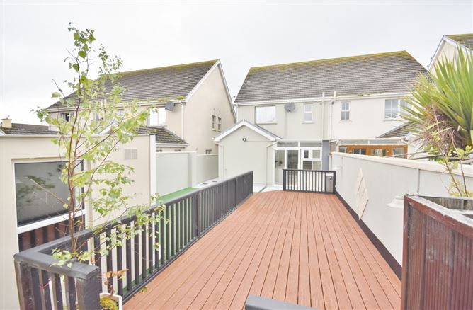 28 Cois Baile, Ballygologue Rd, Listowel, Co. Kerry