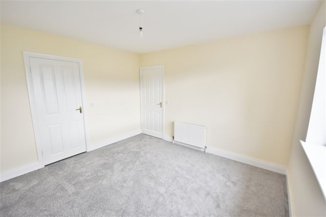 28 Cois Baile, Ballygologue Rd, Listowel, Co. Kerry
