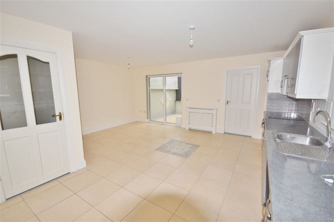 28 Cois Baile, Ballygologue Rd, Listowel, Co. Kerry