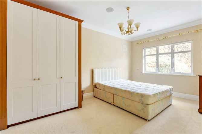 Hillside, 5A Louvain, Ardilea, Clonskeagh, Dublin 14