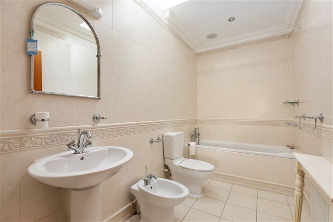 Hillside, 5A Louvain, Ardilea, Clonskeagh, Dublin 14