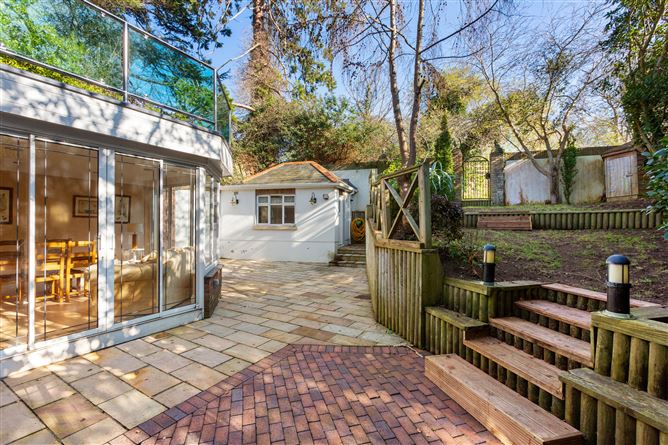 Hillside, 5A Louvain, Ardilea, Clonskeagh, Dublin 14