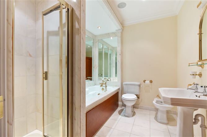 Hillside, 5A Louvain, Ardilea, Clonskeagh, Dublin 14