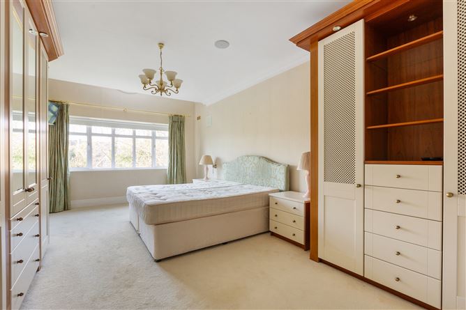 Hillside, 5A Louvain, Ardilea, Clonskeagh, Dublin 14