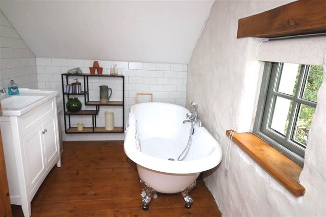 Hopesgate Cottage, Derryvale, Roscrea, Tipperary