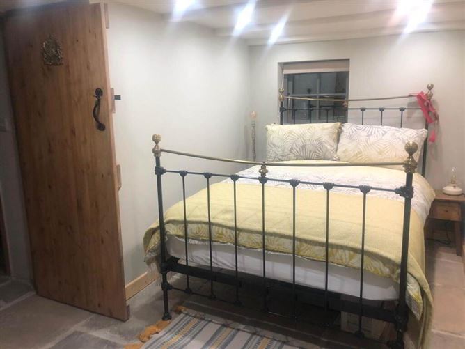 Hopesgate Cottage, Derryvale, Roscrea, Tipperary