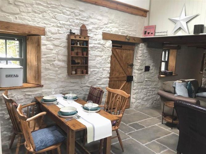 Hopesgate Cottage, Derryvale, Roscrea, Tipperary