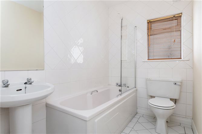 51 Fforster Lawn, Lucan, Co. Dublin