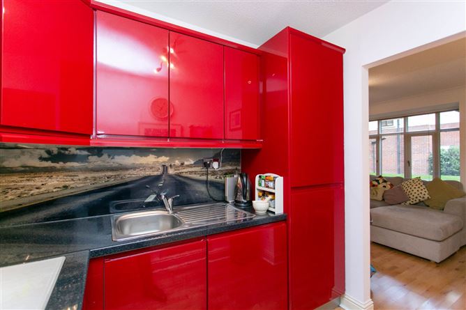 7 Cedarmount, St. Brigid's Road, Stillorgan, Co. Dublin.