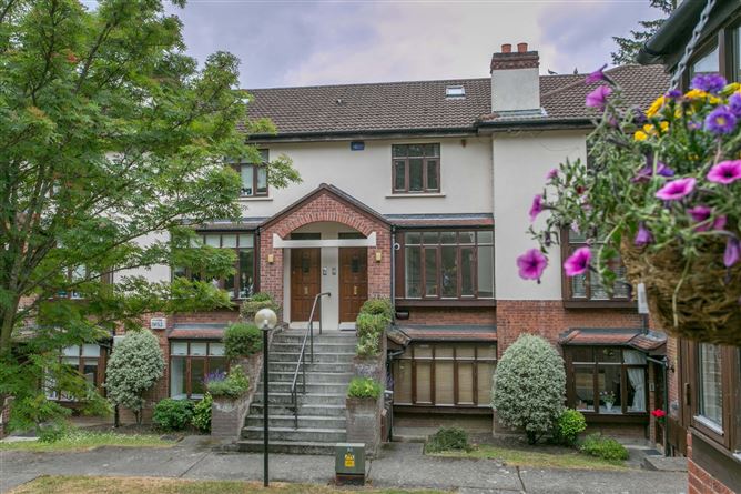 7 Cedarmount, St. Brigid's Road, Stillorgan, Co. Dublin.