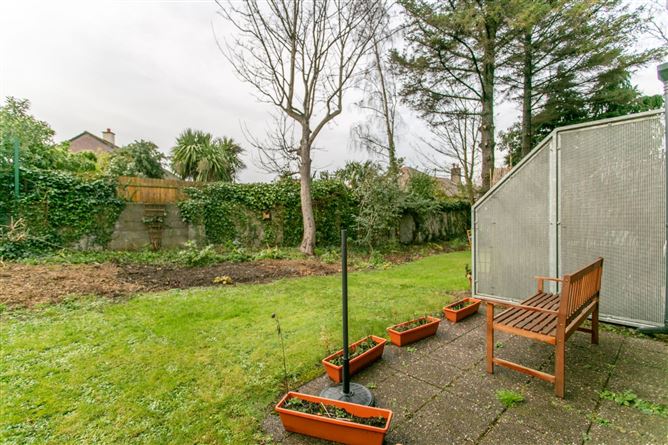 7 Cedarmount, St. Brigid's Road, Stillorgan, Co. Dublin.