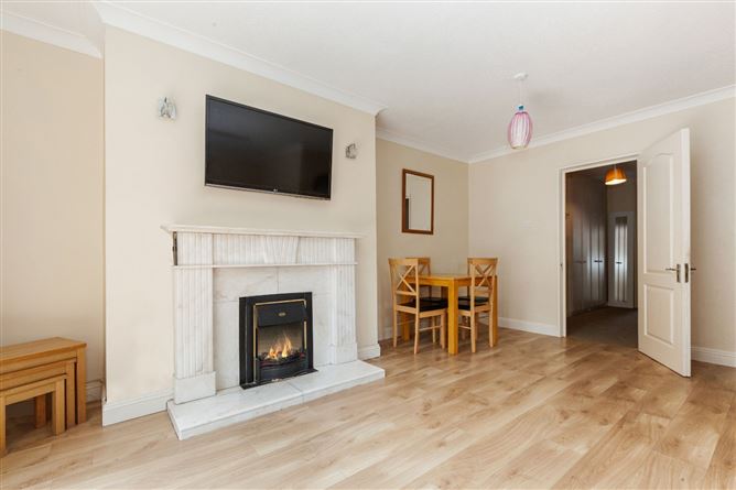 5 The Court Dalcassian Downs, Glasnevin