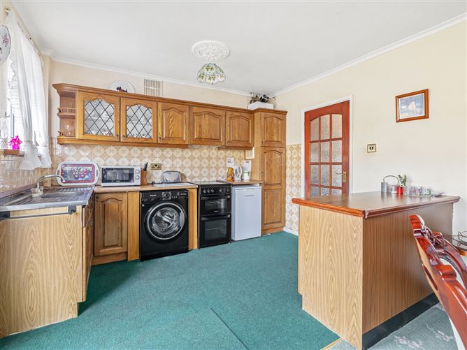 15 Pineview Avenue, Aylesbury,   Dublin 24