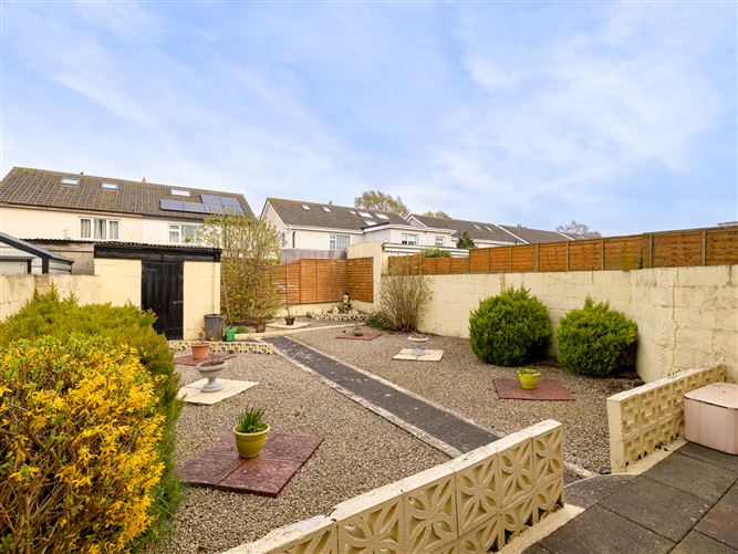 15 Pineview Avenue, Aylesbury,   Dublin 24