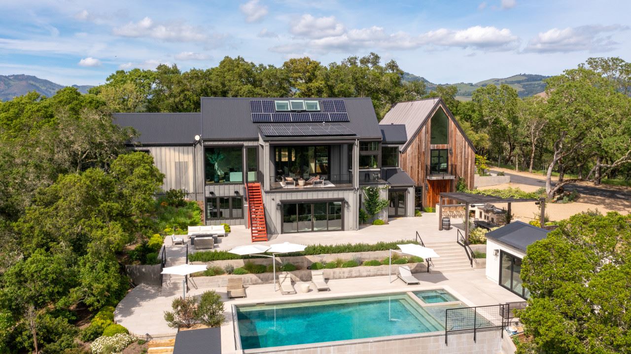 Cabernet & Clover,Glen Ellen,California,USA