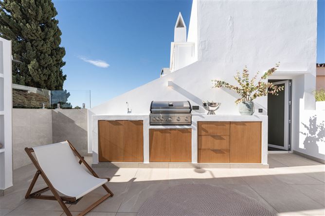 Spain, Marbella, Nueva Andalucia - COSTA-00971P