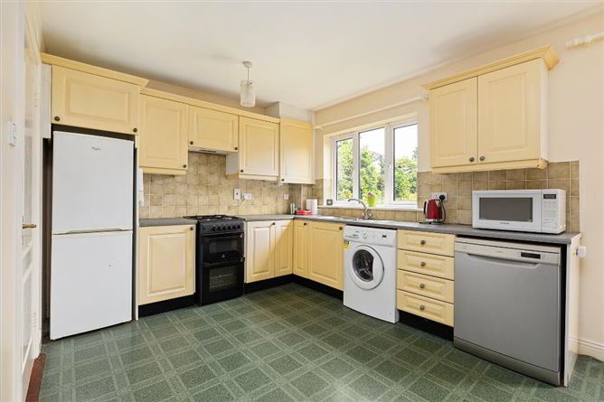 Photo 6 of 19 — 1 Castle Riada Drive, Lucan, Dublin
