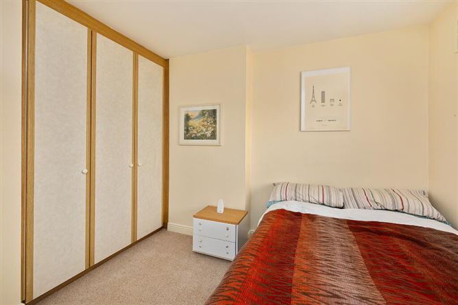 Photo 13 of 19 — 1 Castle Riada Drive, Lucan, Dublin