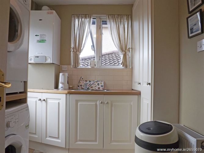 Glenhest, 7 Firgrove Lawn, Bishopstown, Cork